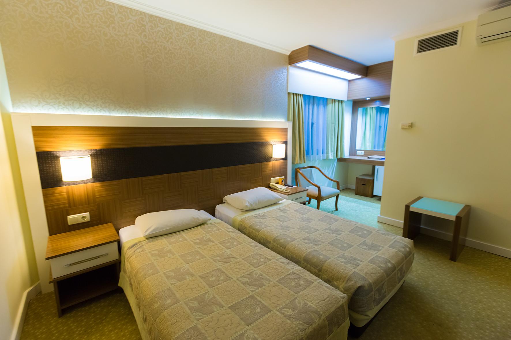 Derici Hotel Кушадасы Экстерьер фото