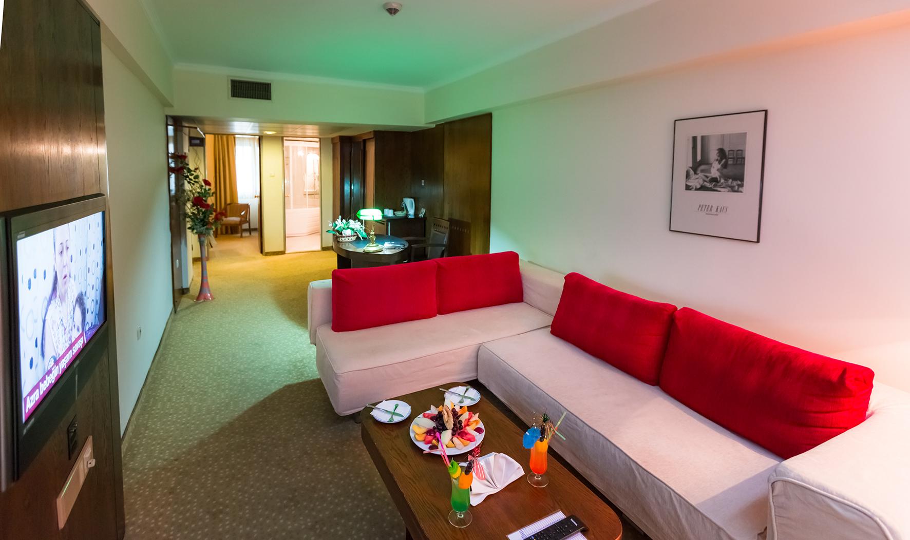 Derici Hotel Кушадасы Экстерьер фото