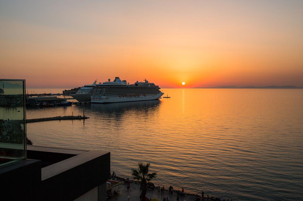 Derici Hotel Кушадасы Экстерьер фото